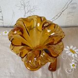 Soliflore vintage en verre ambré forme corolle
