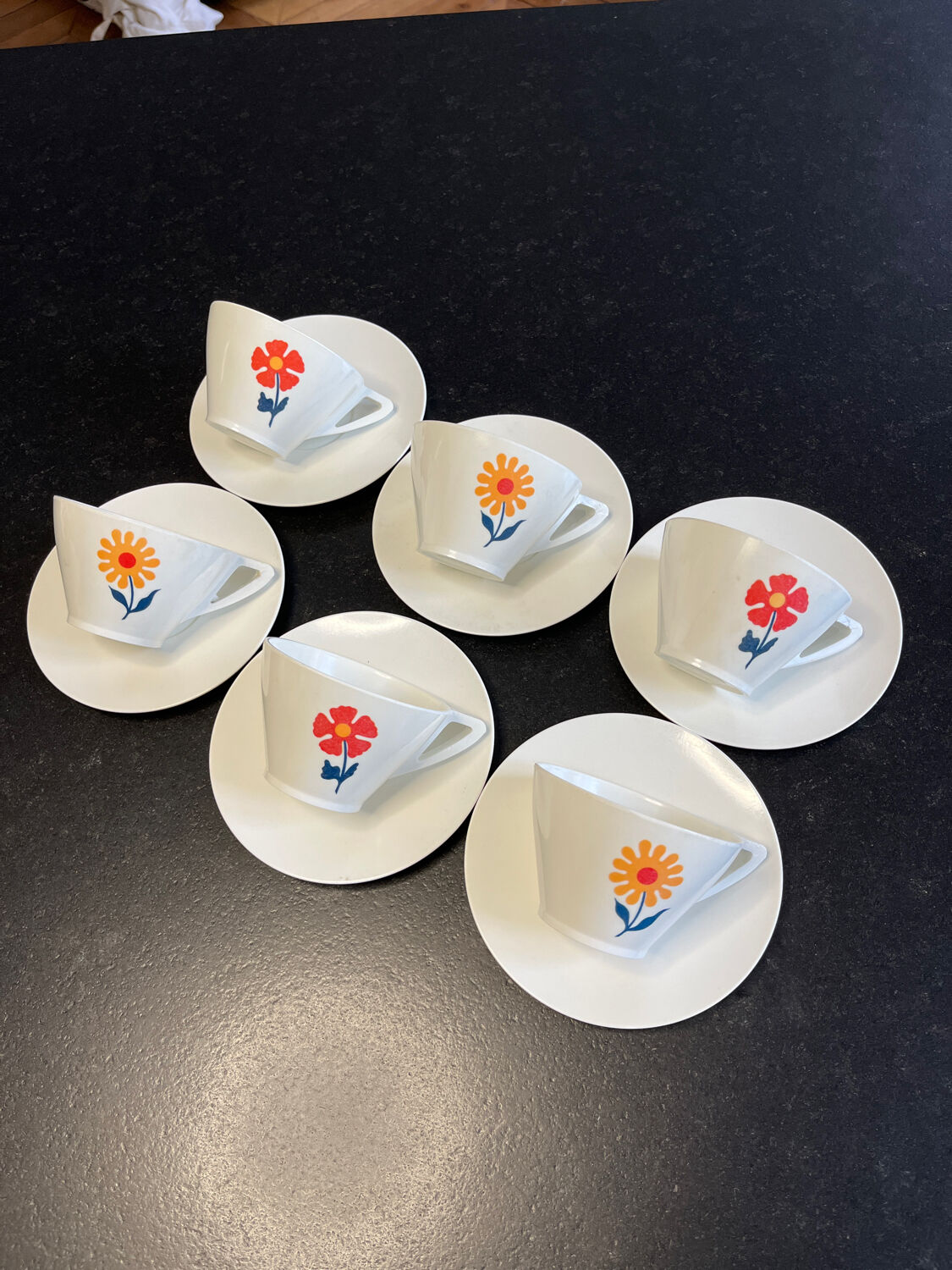 Voluform cup and under cups lot