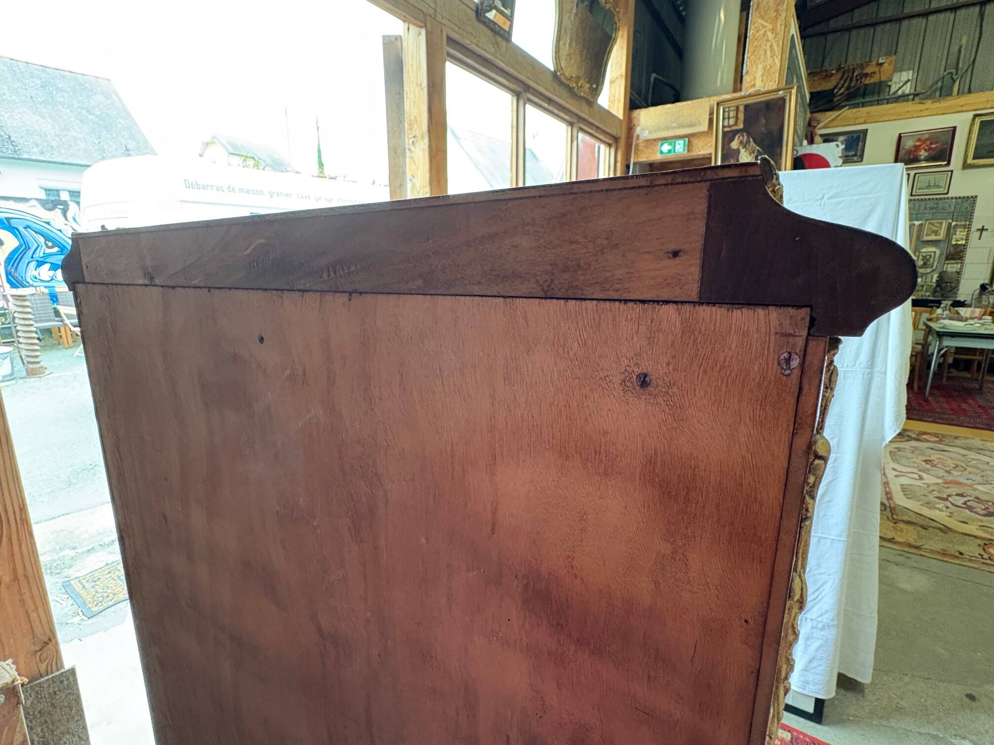 Louis XV/Transition style display cabinet in wood and gilt bronze