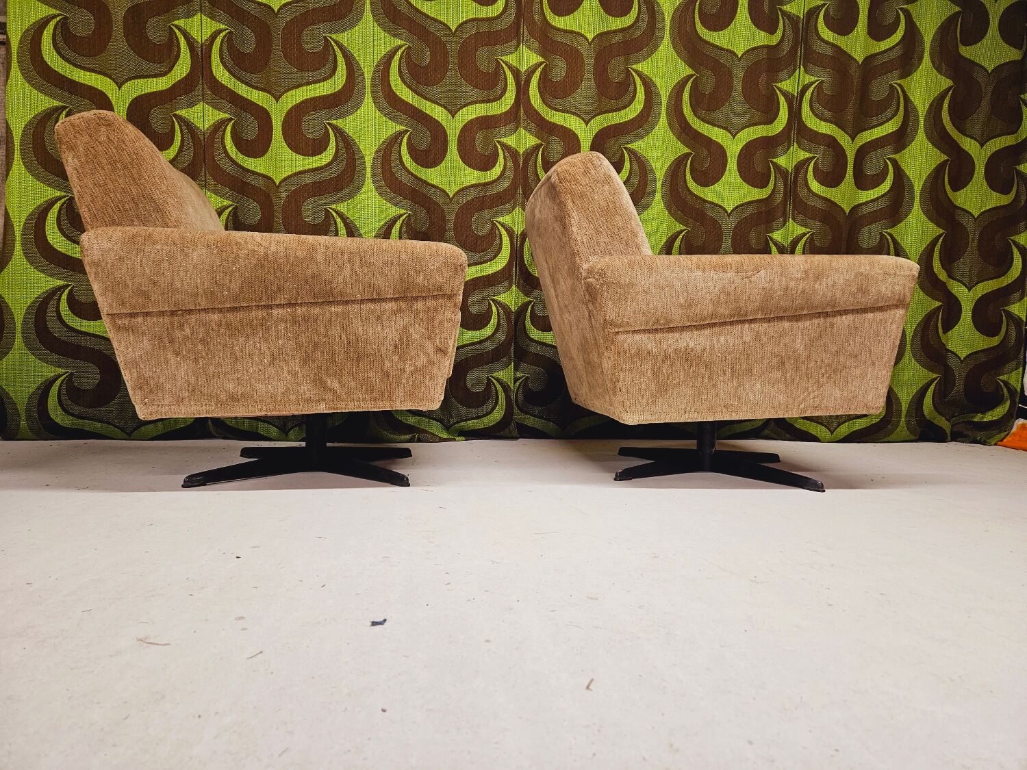 Pair of swivel chairs vintage year 70