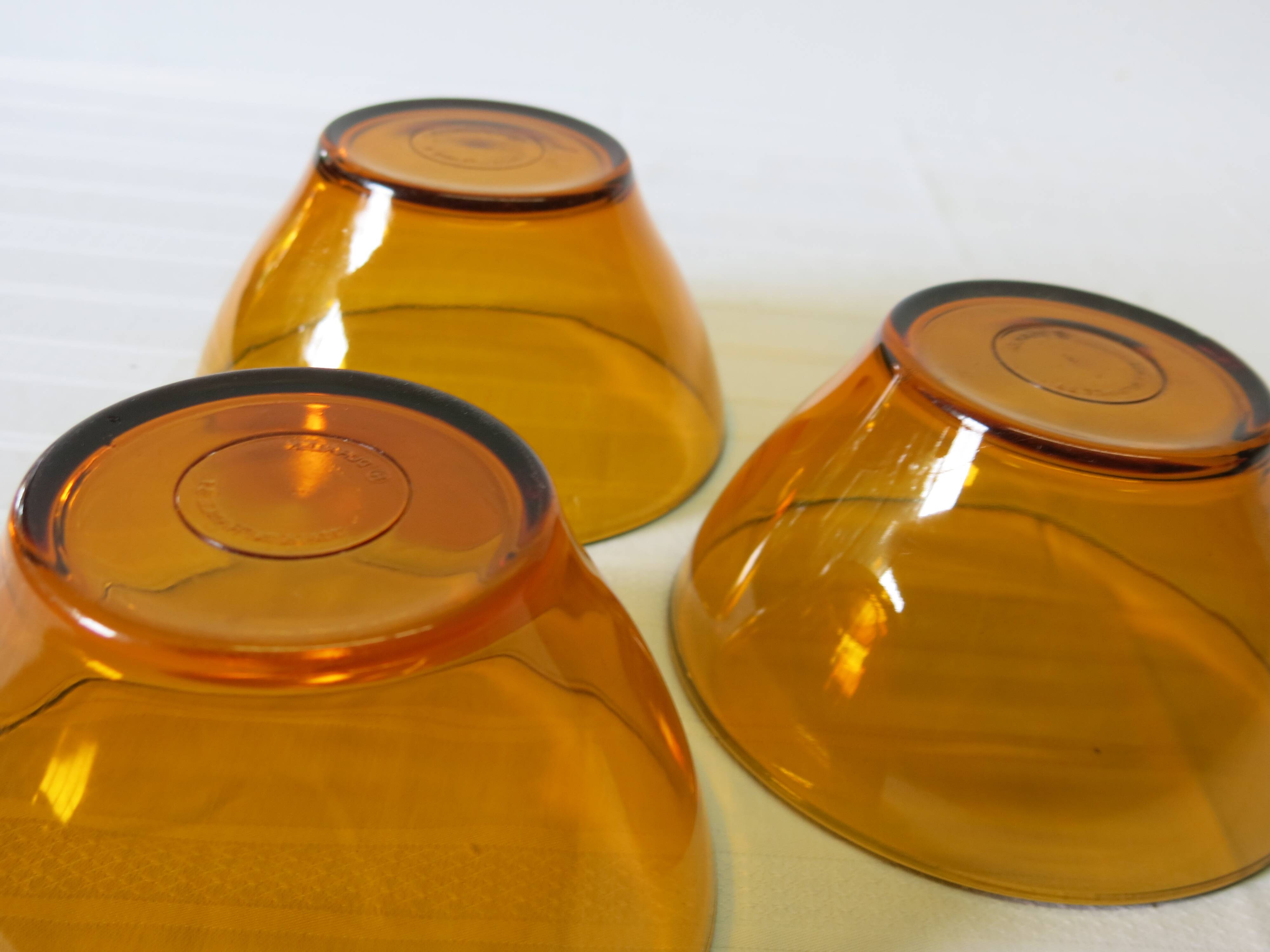 3 yellow amber glass bowls from Duralex in very good condition