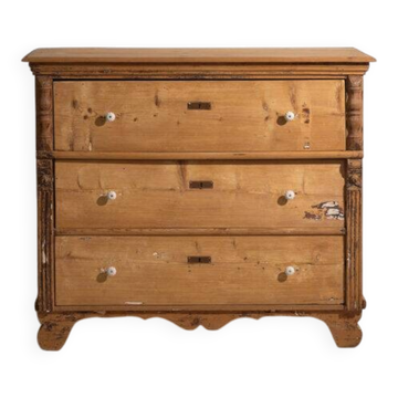 Antique solid wood chest of drawers (circa 1920)