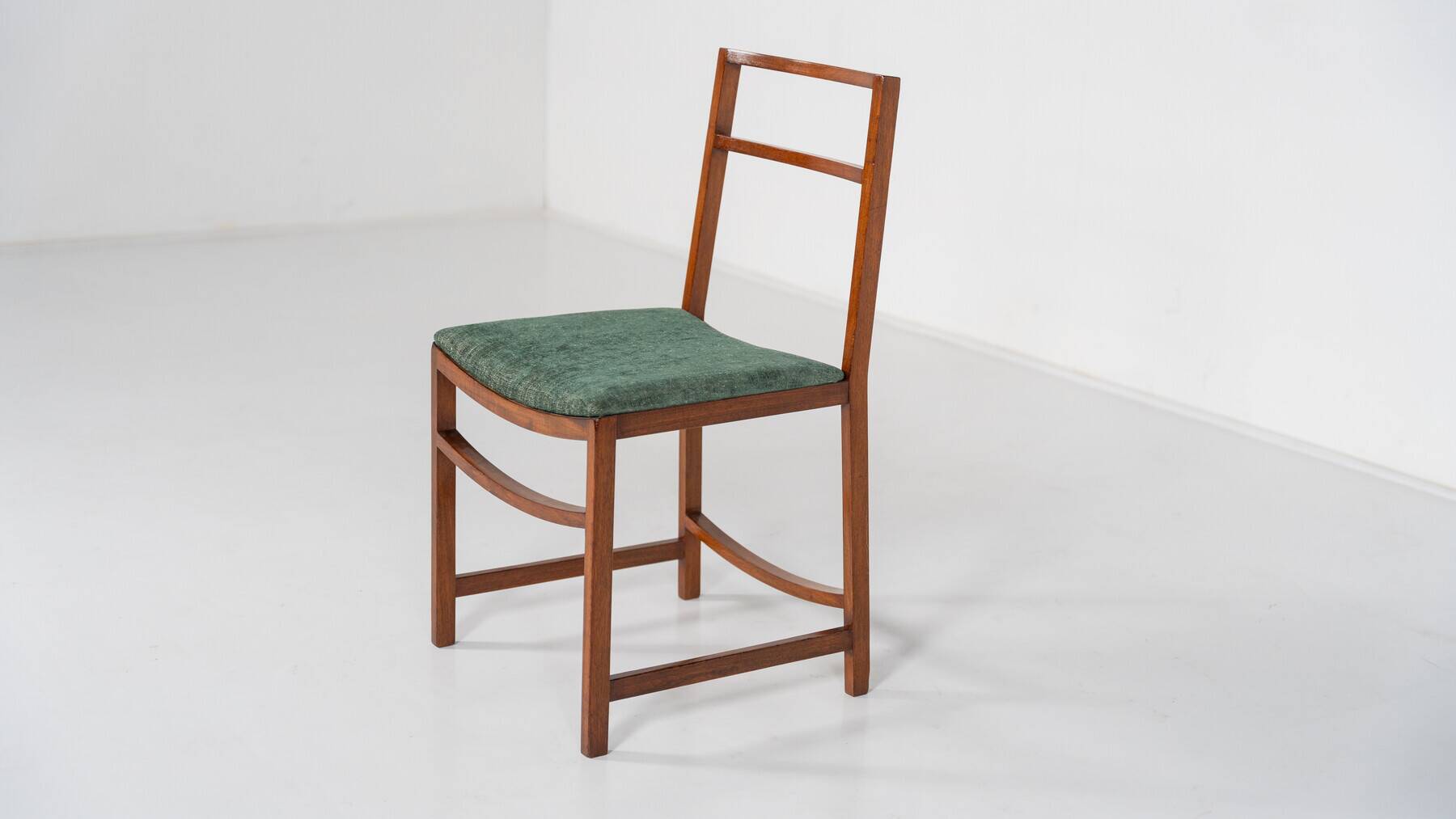 Set of 8 Mid-Century Modern Dining Chairs by Renato Venturi for MIM, 1950s