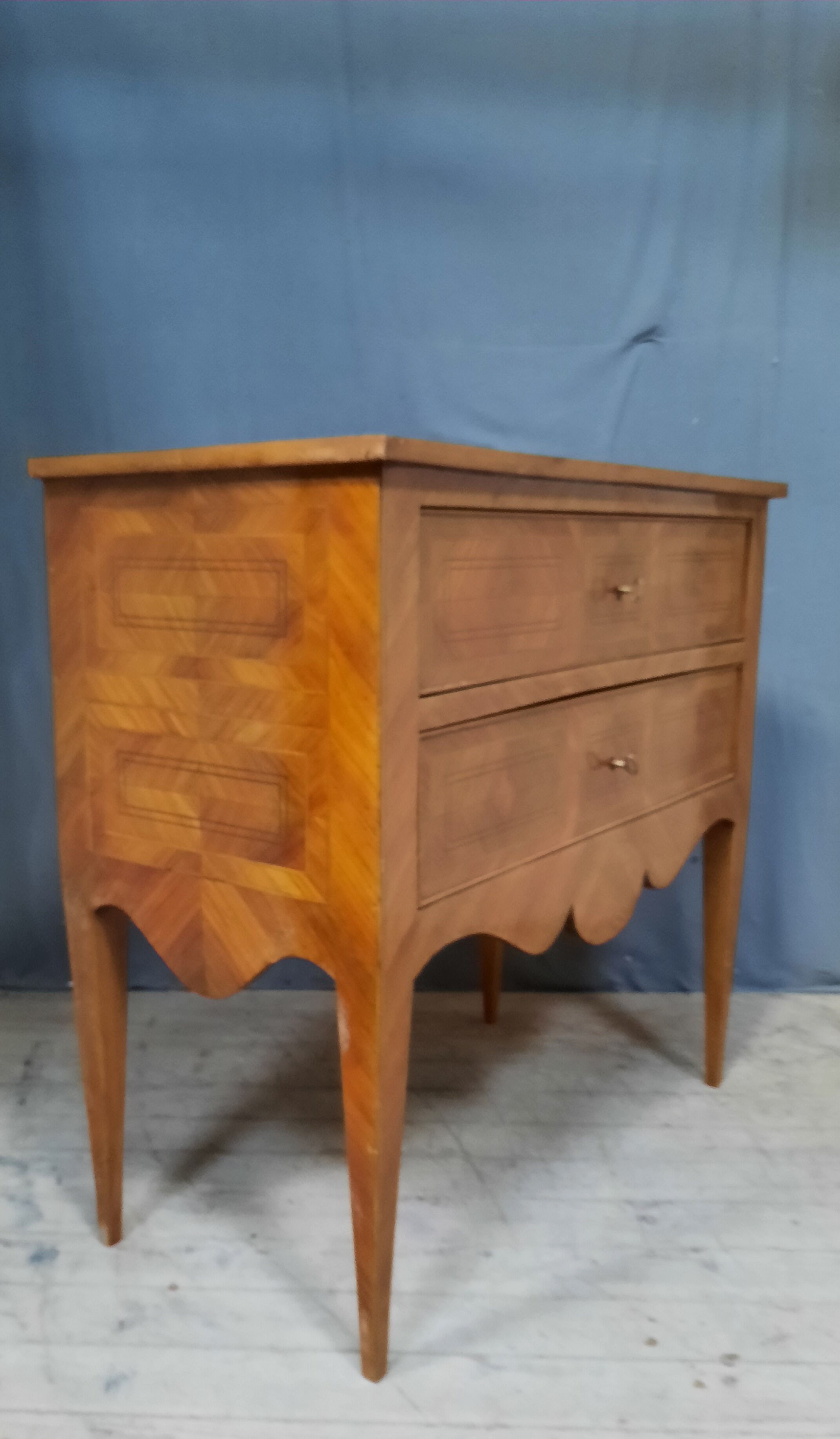 Italian chest of drawers late XVIIIth century