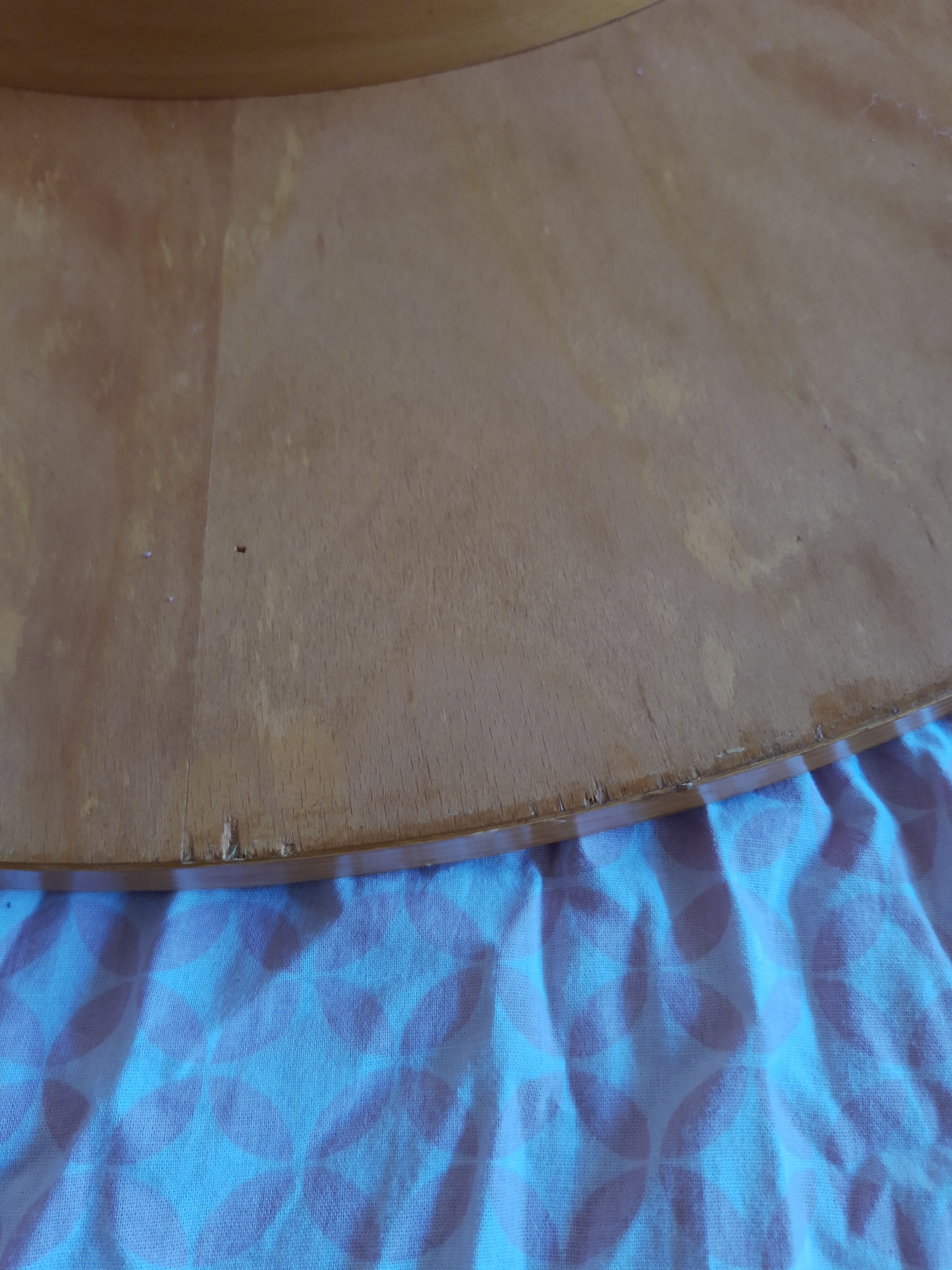 Round dining table vintage curved wooden foot