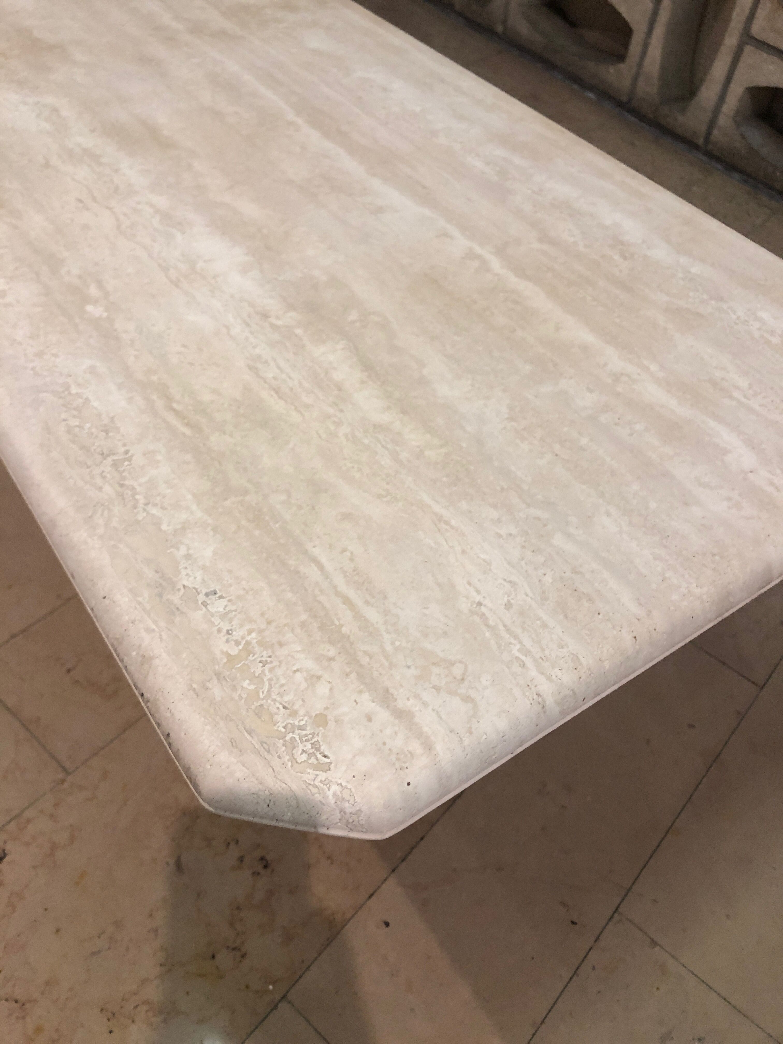 Coffee table in travertine chalk color