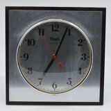 Aluminium flash clock