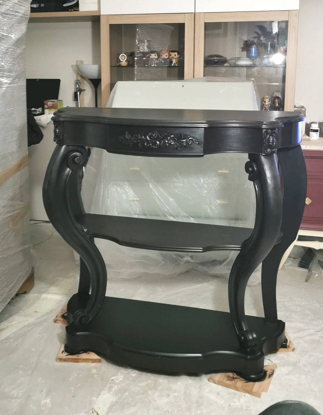 Half moon console