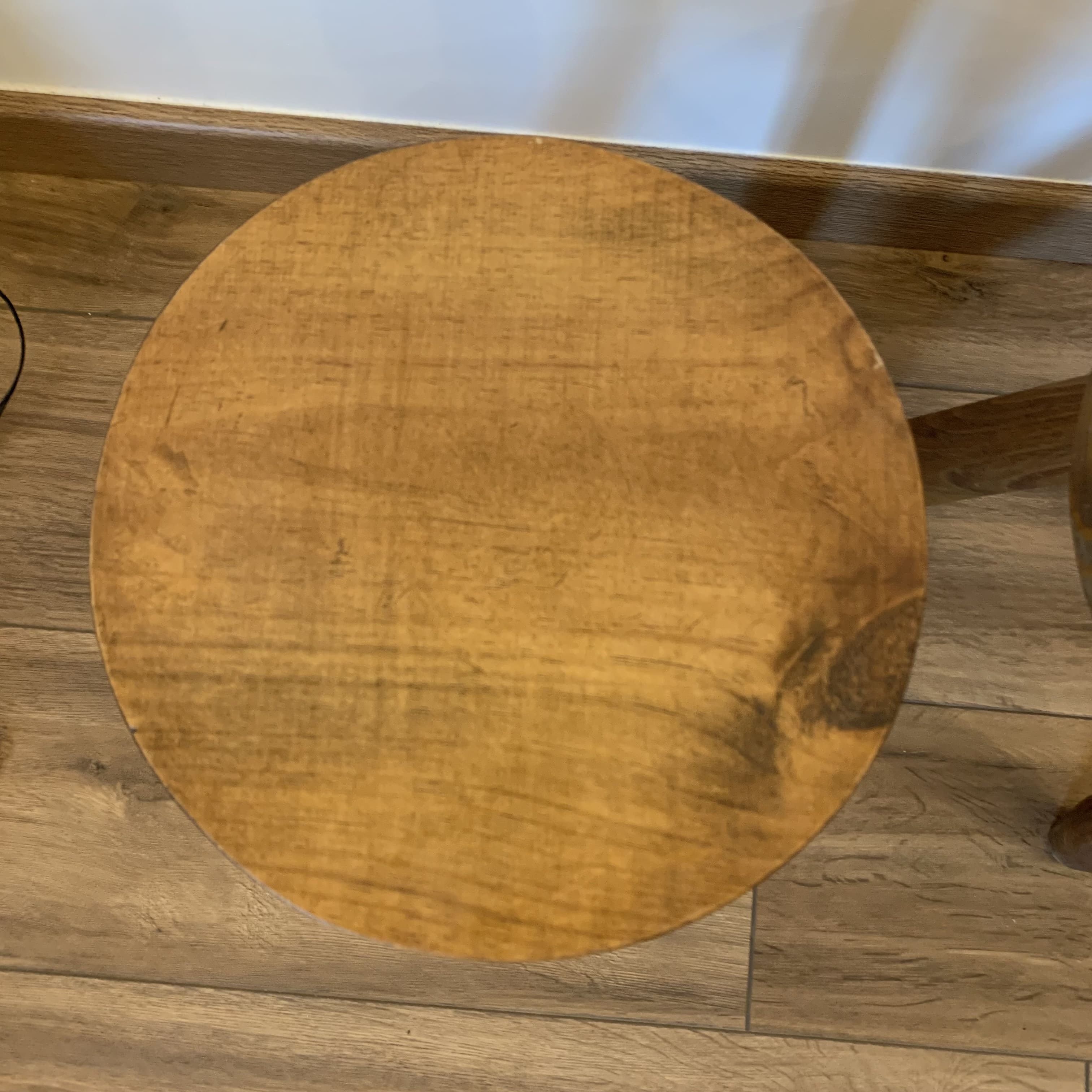 Suite of 3 minimalist tripod stools