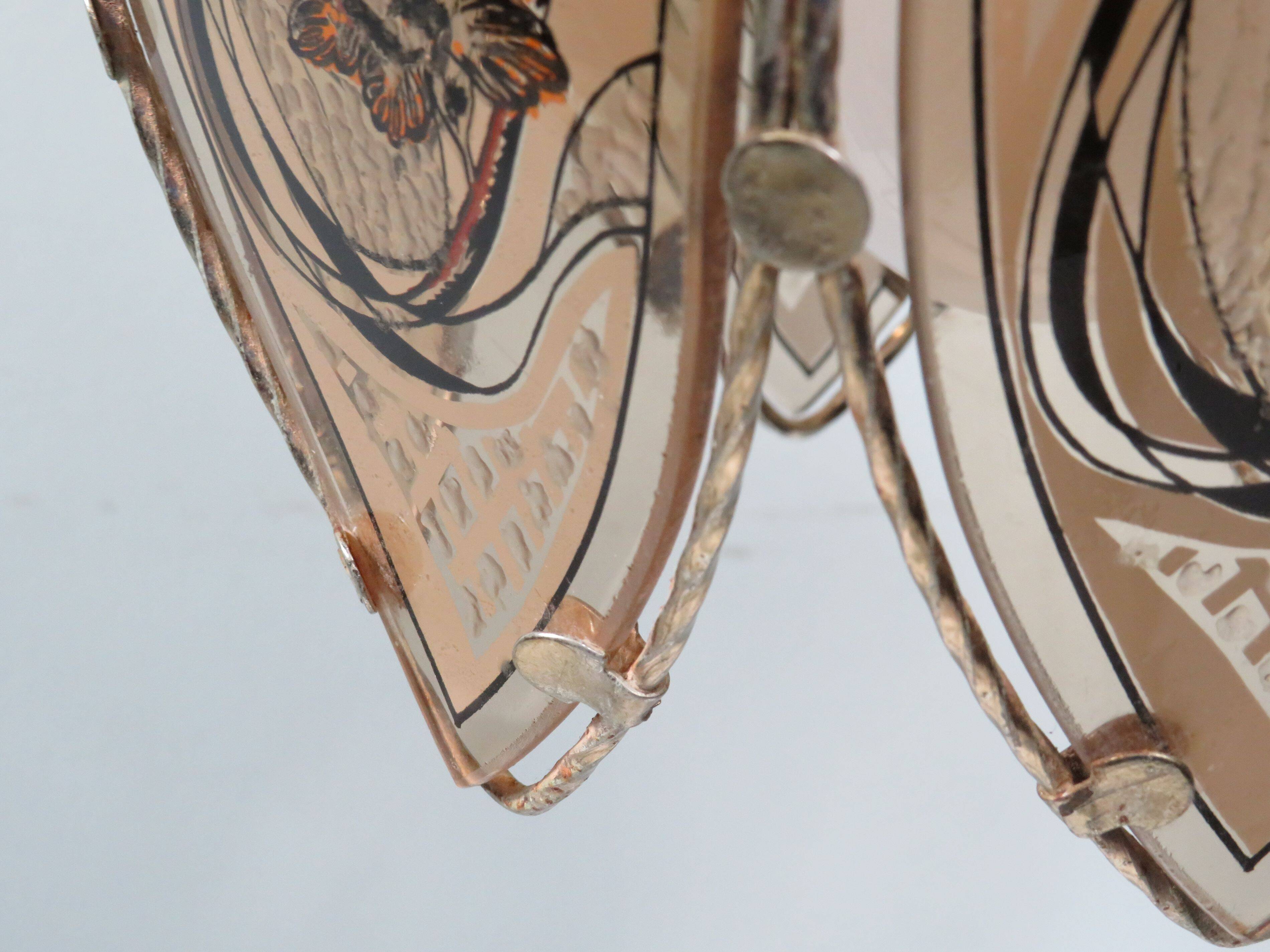 Vintage elegant vintage lotus pendant lamp with a warm glow!