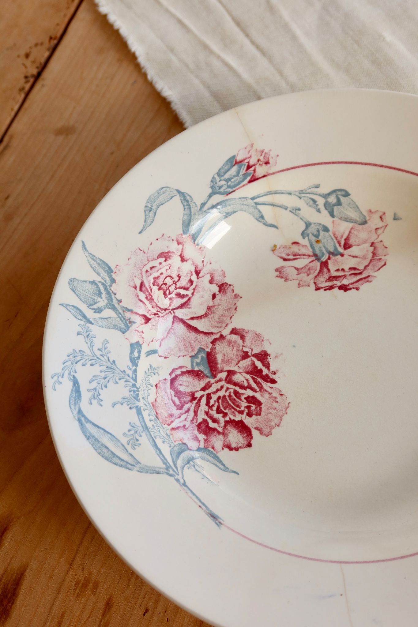 Vintage hollow plate from Saint-Amand, ironstone, Antibes design.