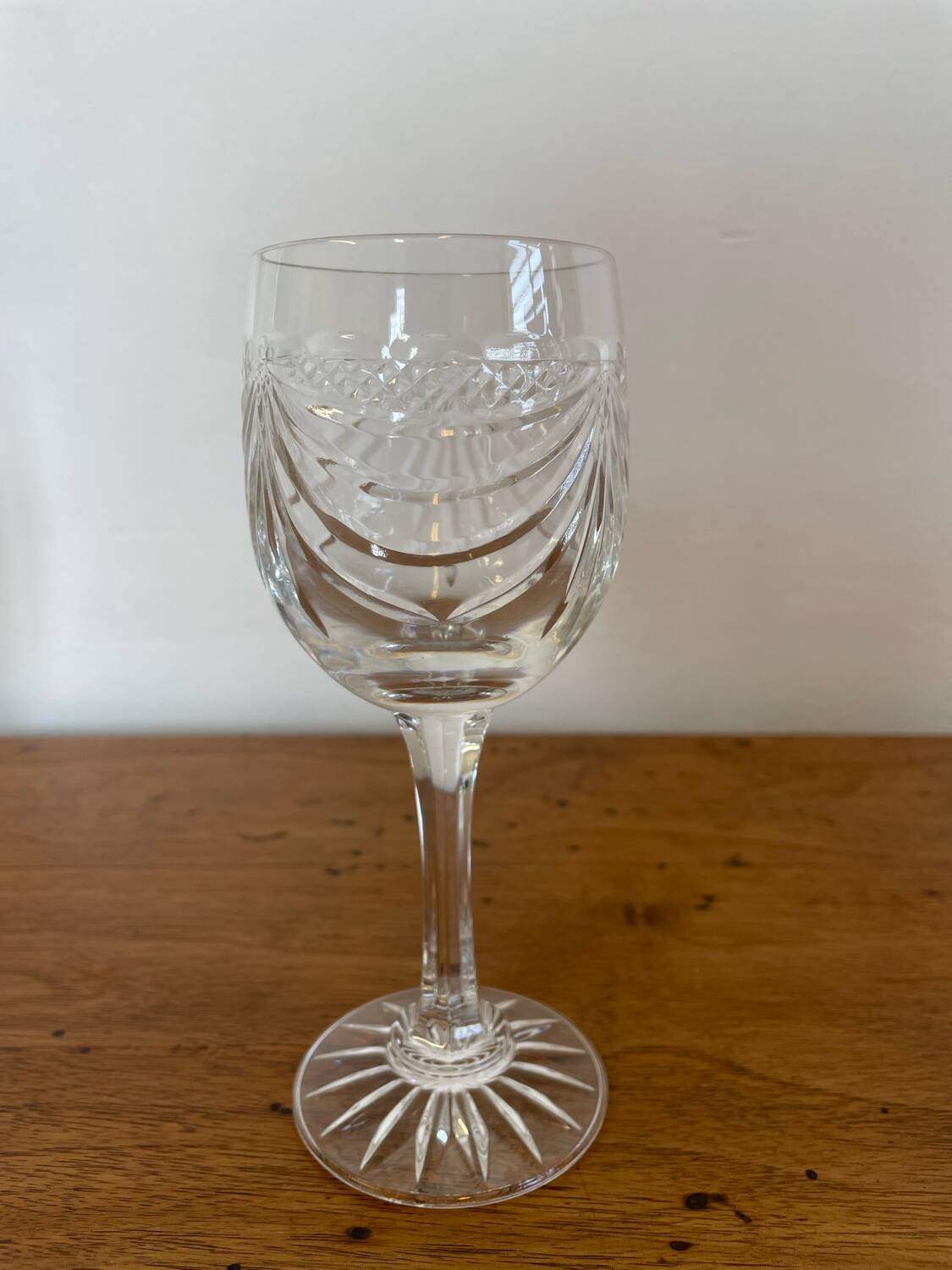 Hand-cut crystal glass and carafe set