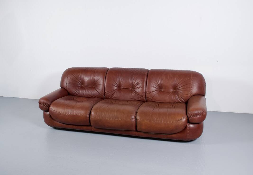 Sapporo leather sofa 1970s by Mobil Girgi publisher