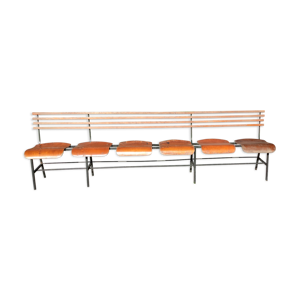 Rangée de sièges banc vintage