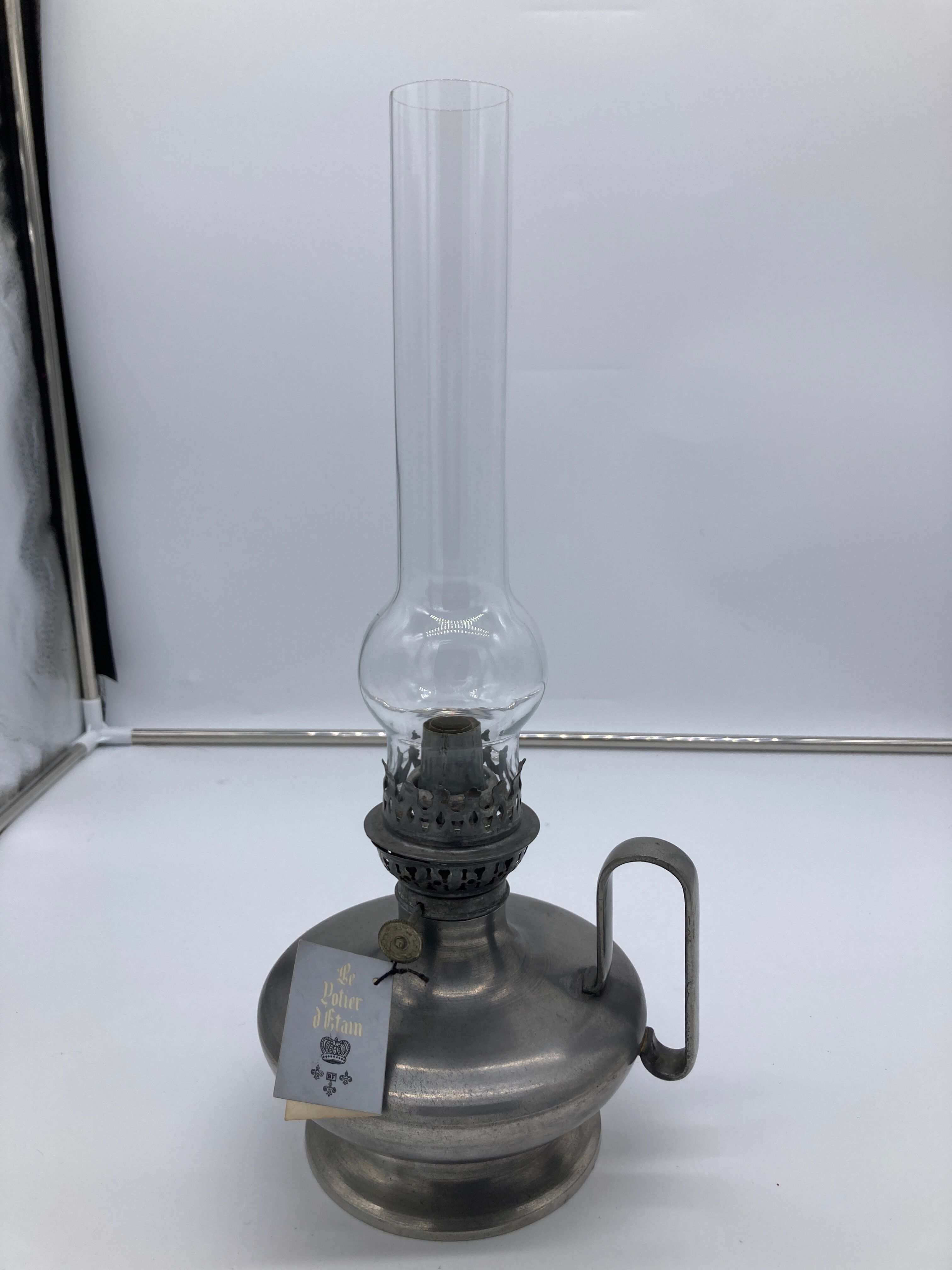 Tin foot kerosene lamp