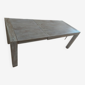 Table with extensions