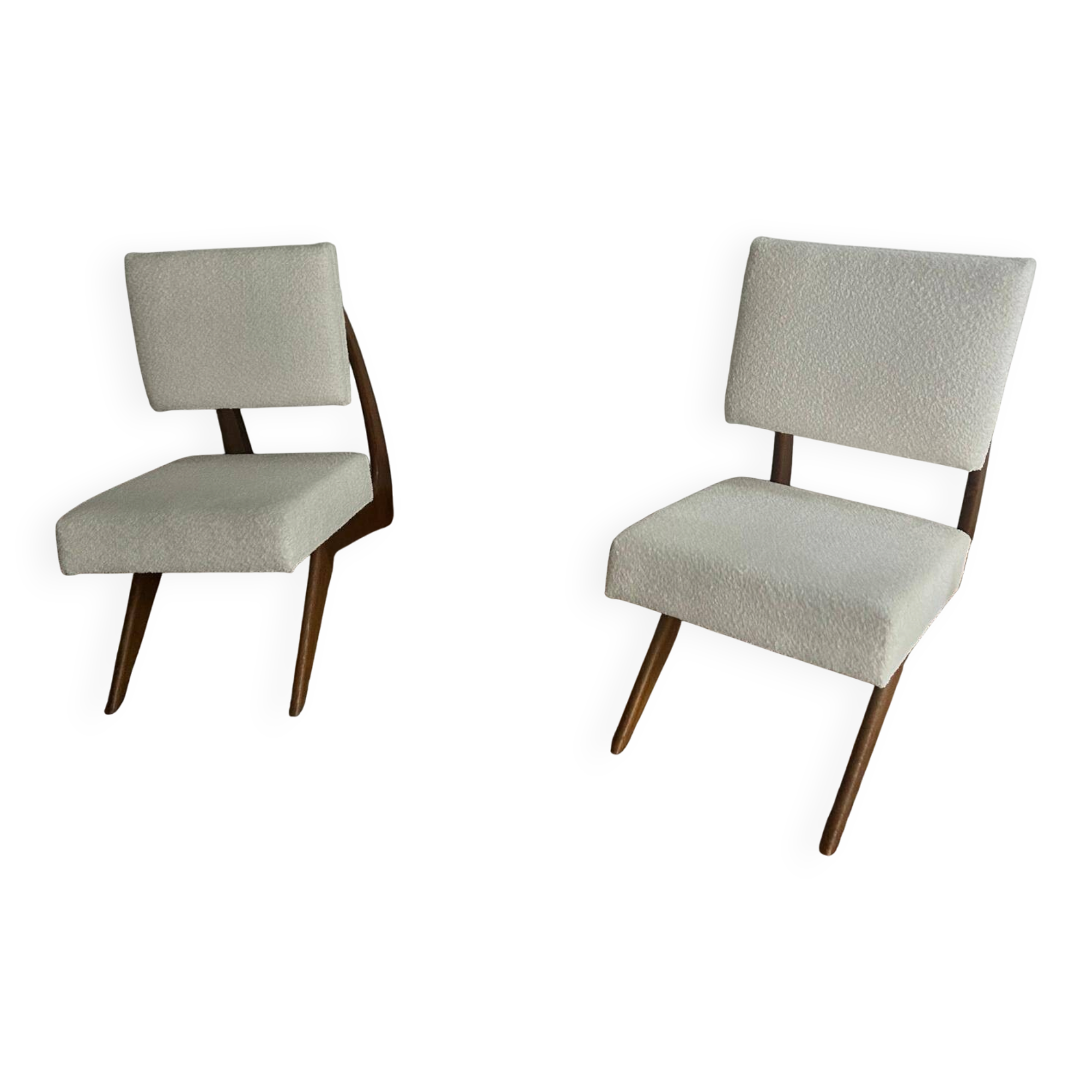 Paire de fauteuils en noyer Adrian Pearshall