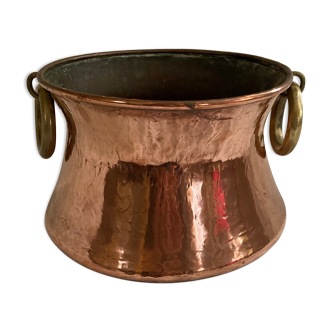 Copper pot cache