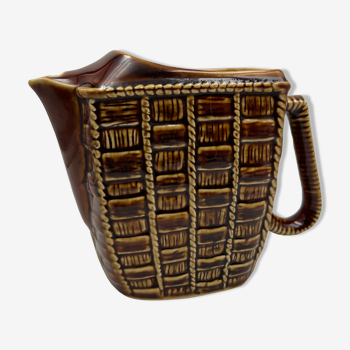 Ceramic pitcher with braided effect