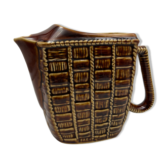 Ceramic pitcher with braided effect