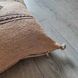 Beige Berber cushion with cotton pompom