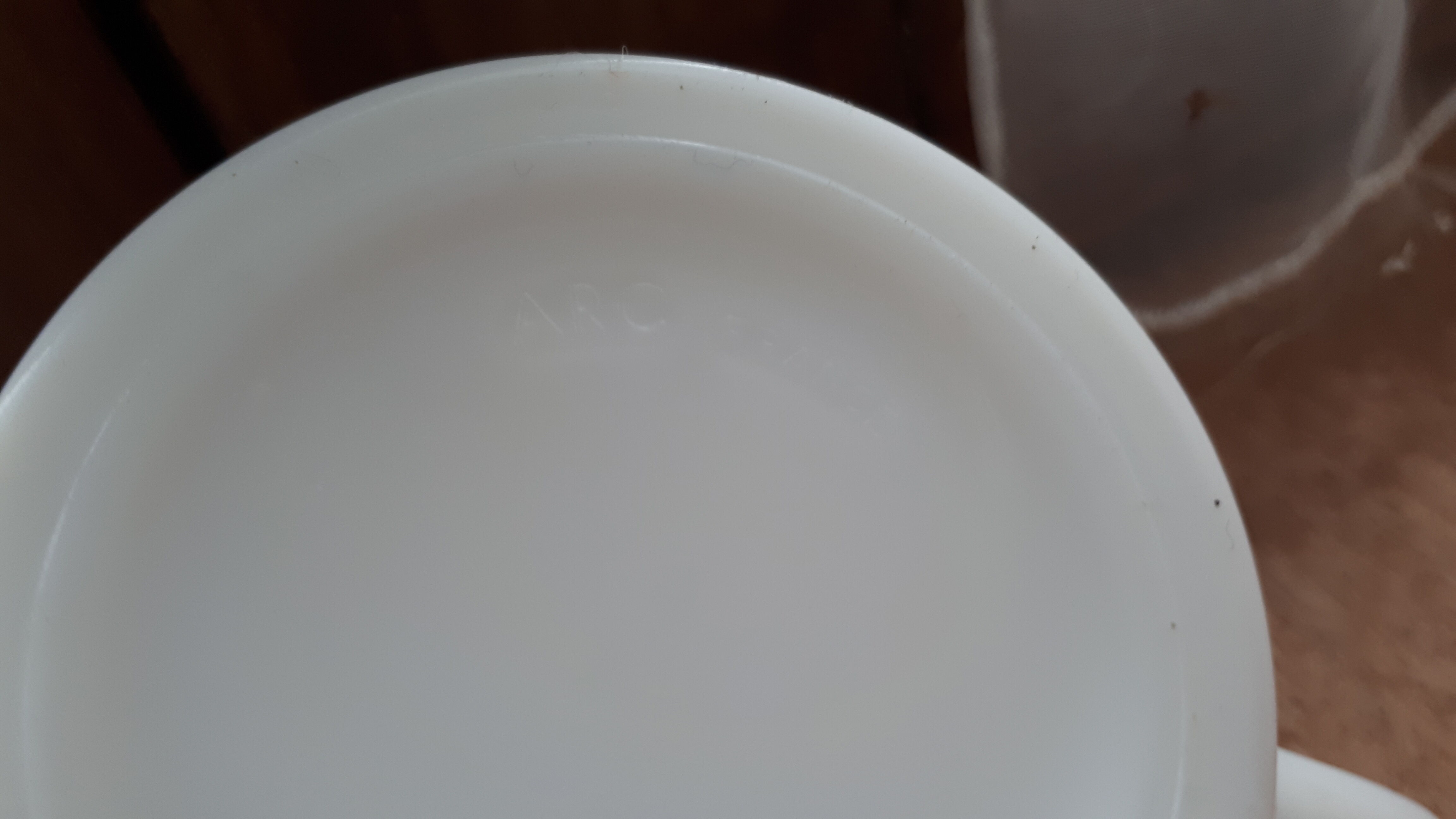 Set of 4 arcopal coffee cups