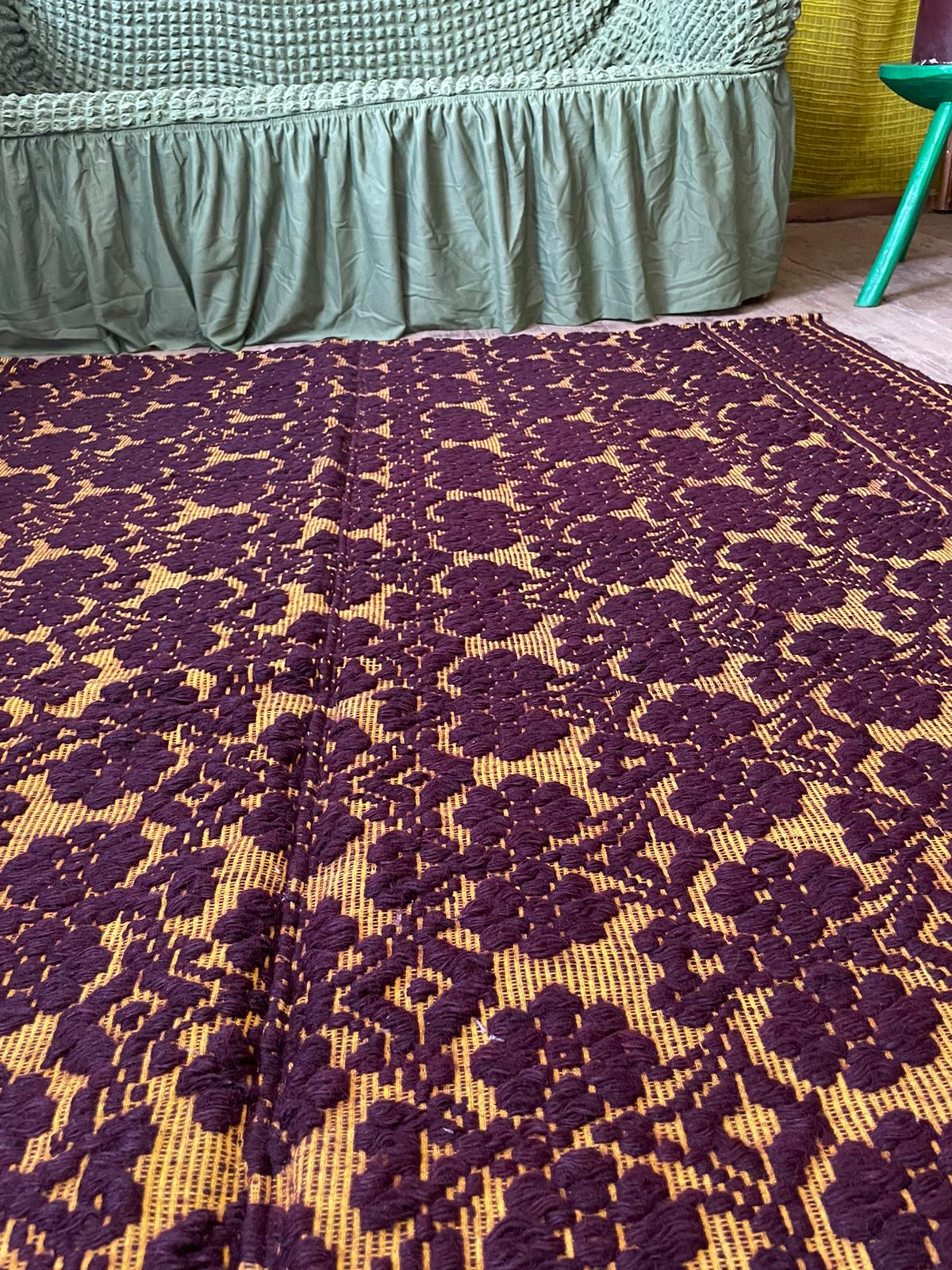 Tapis brun tissé à la main Teppich Roumanie 204x146cm