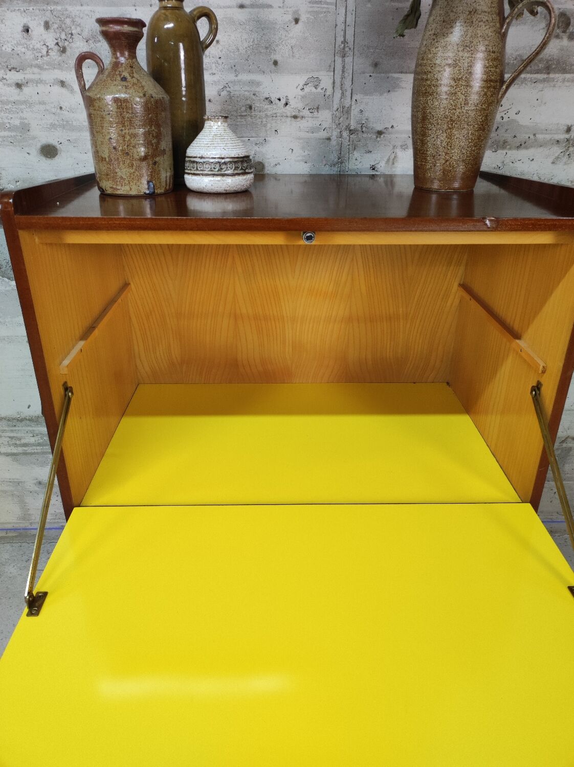 Vintage storage unit