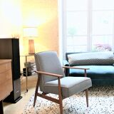 Fox chair blue hen's feet