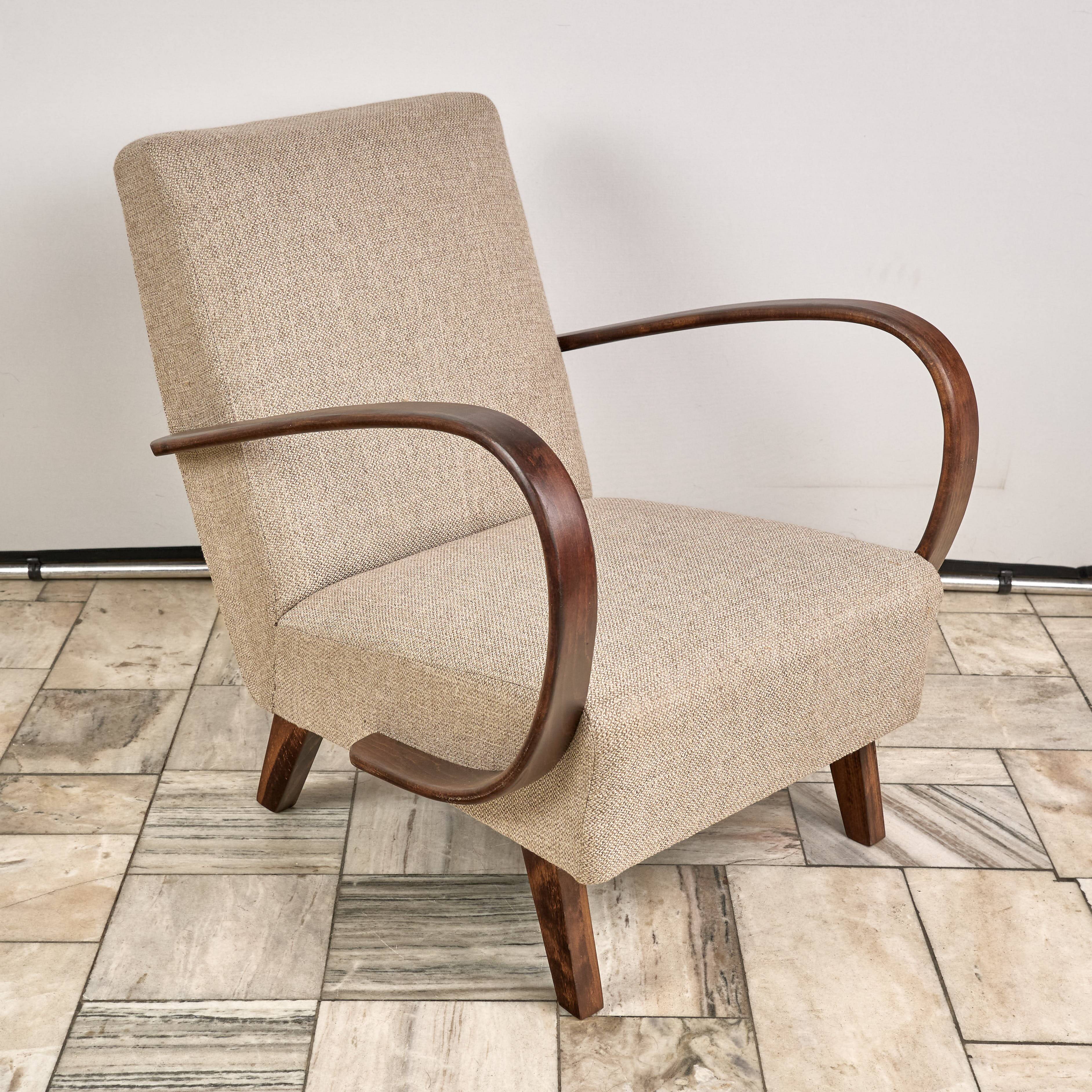 H 410 Armchair designed by Jindrich Halabala, 1940s, Czechoslovakia