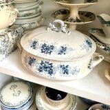 Sarreguemines tureen in iron clay, “Aida” service