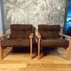 Paire de fauteuils en pin 1980