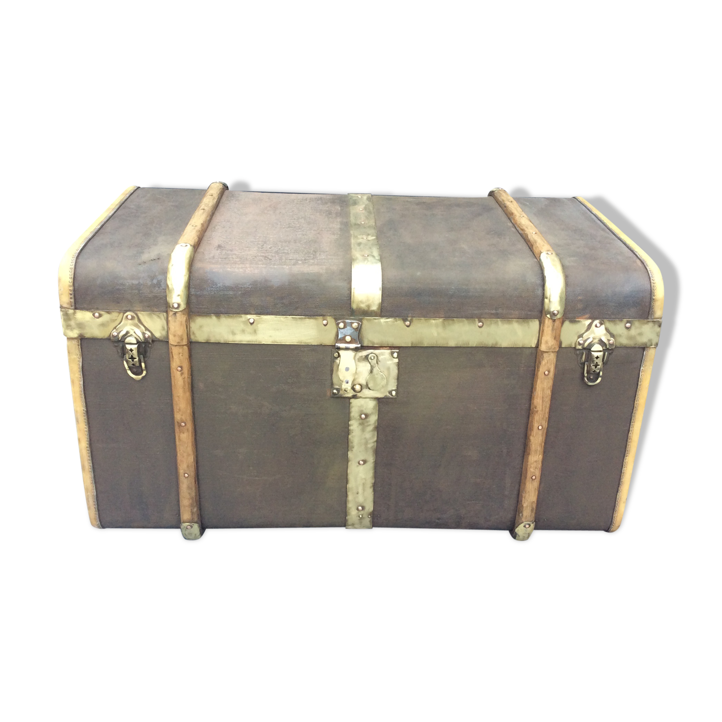 Luxury travel trunk signed and numbered 1890 renovated