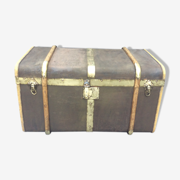 Luxury travel trunk signed and numbered 1890 renovated