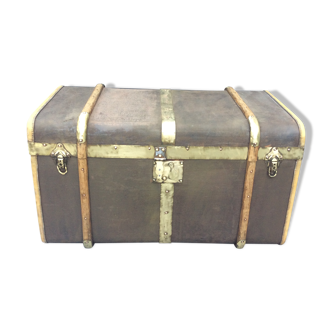 Luxury travel trunk signed and numbered 1890 renovated