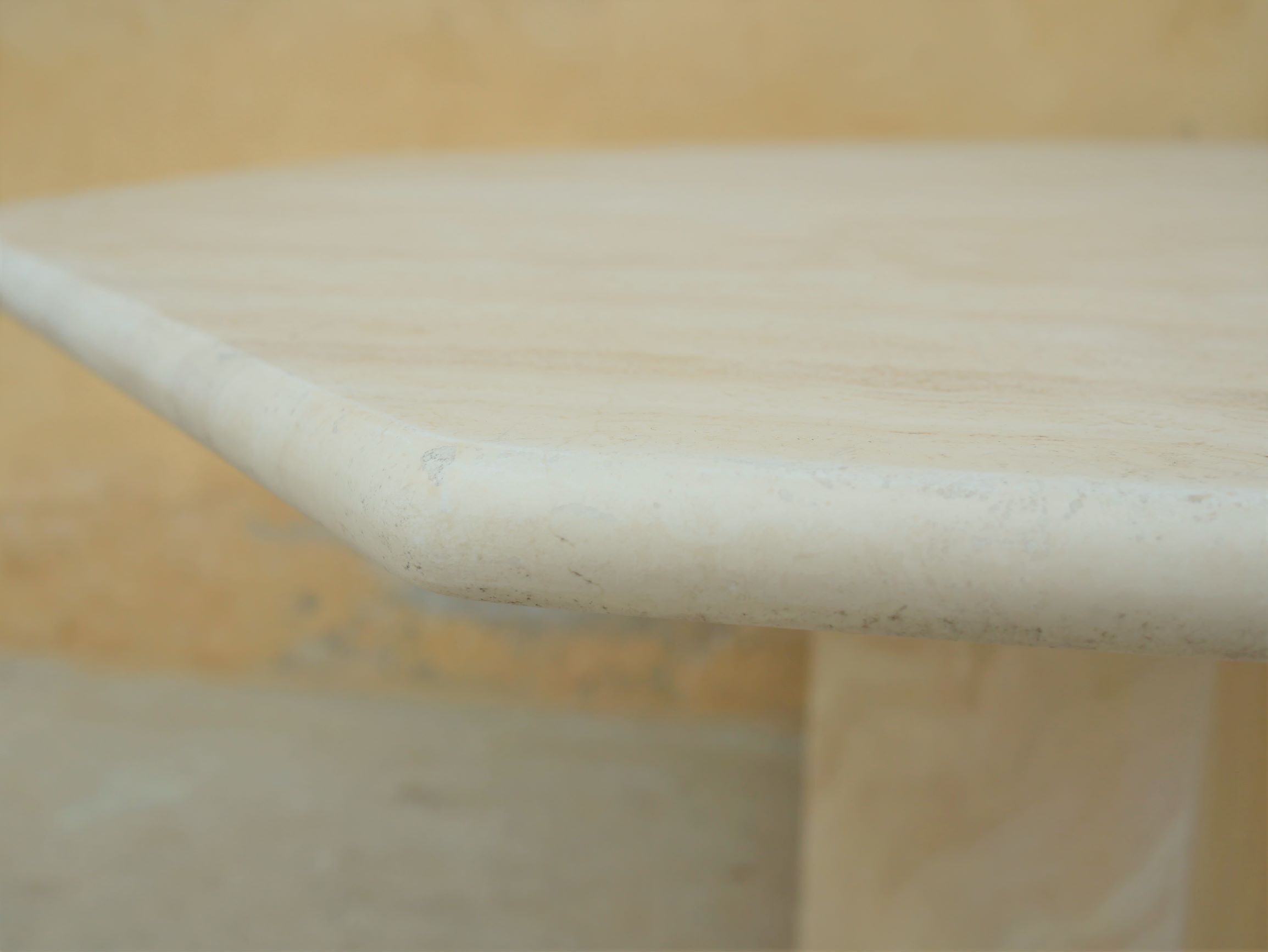 Vintage dining table in travertine by Cinna editions