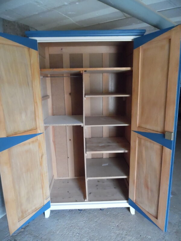 2-door wardrobe