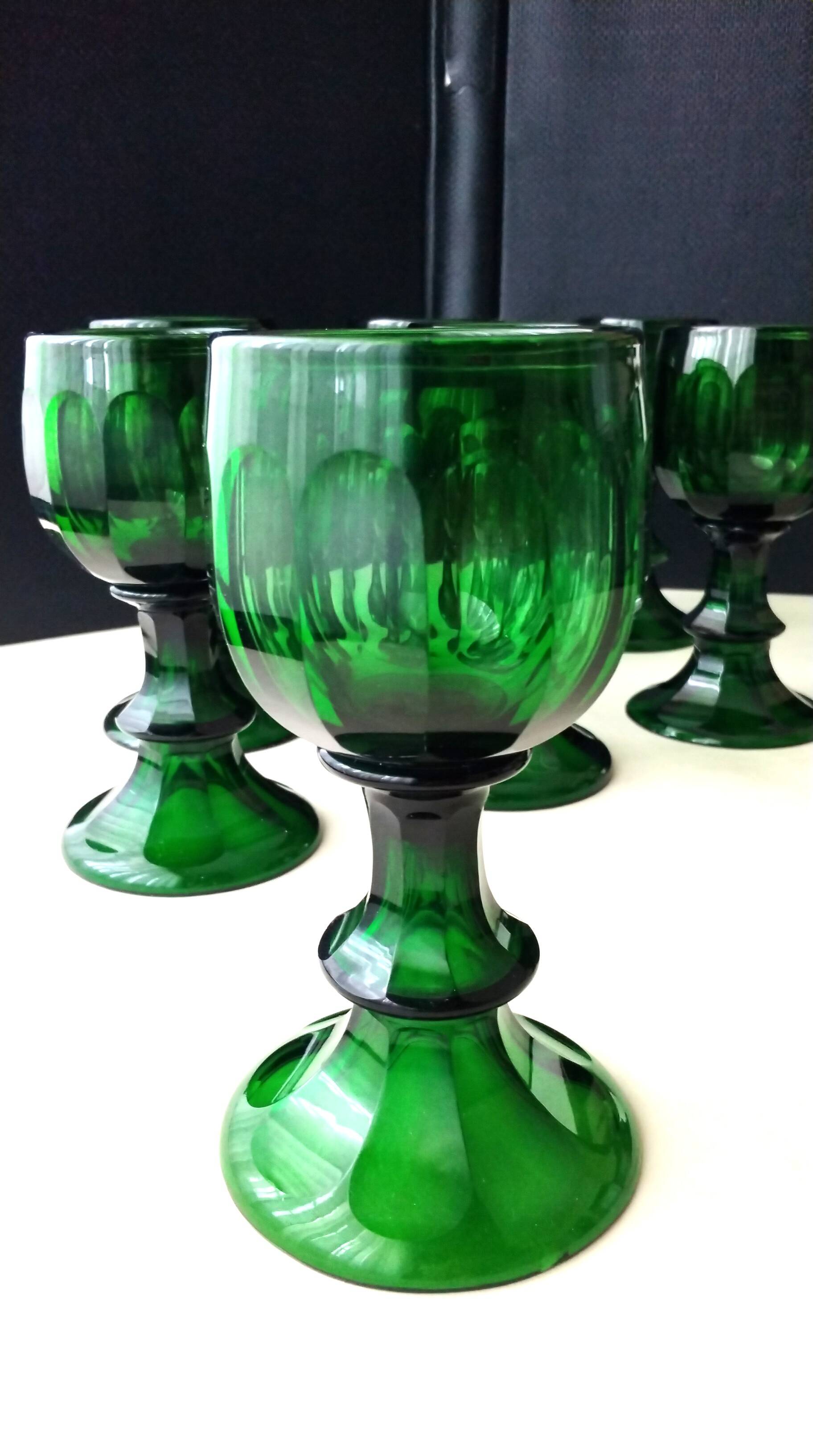 10 stem glasses for port or white wine