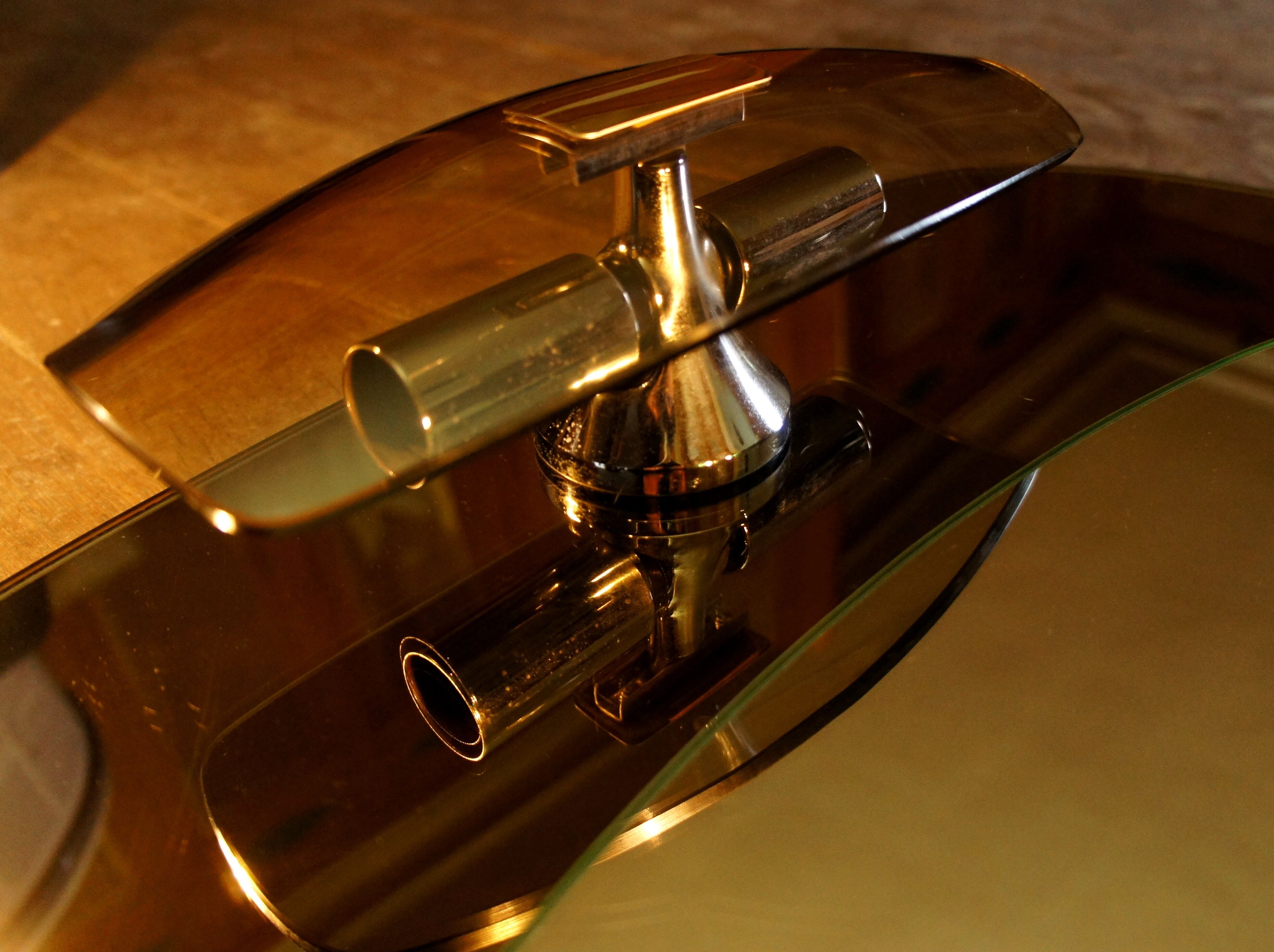 Light mirror in bronze tinted curved smoked glass