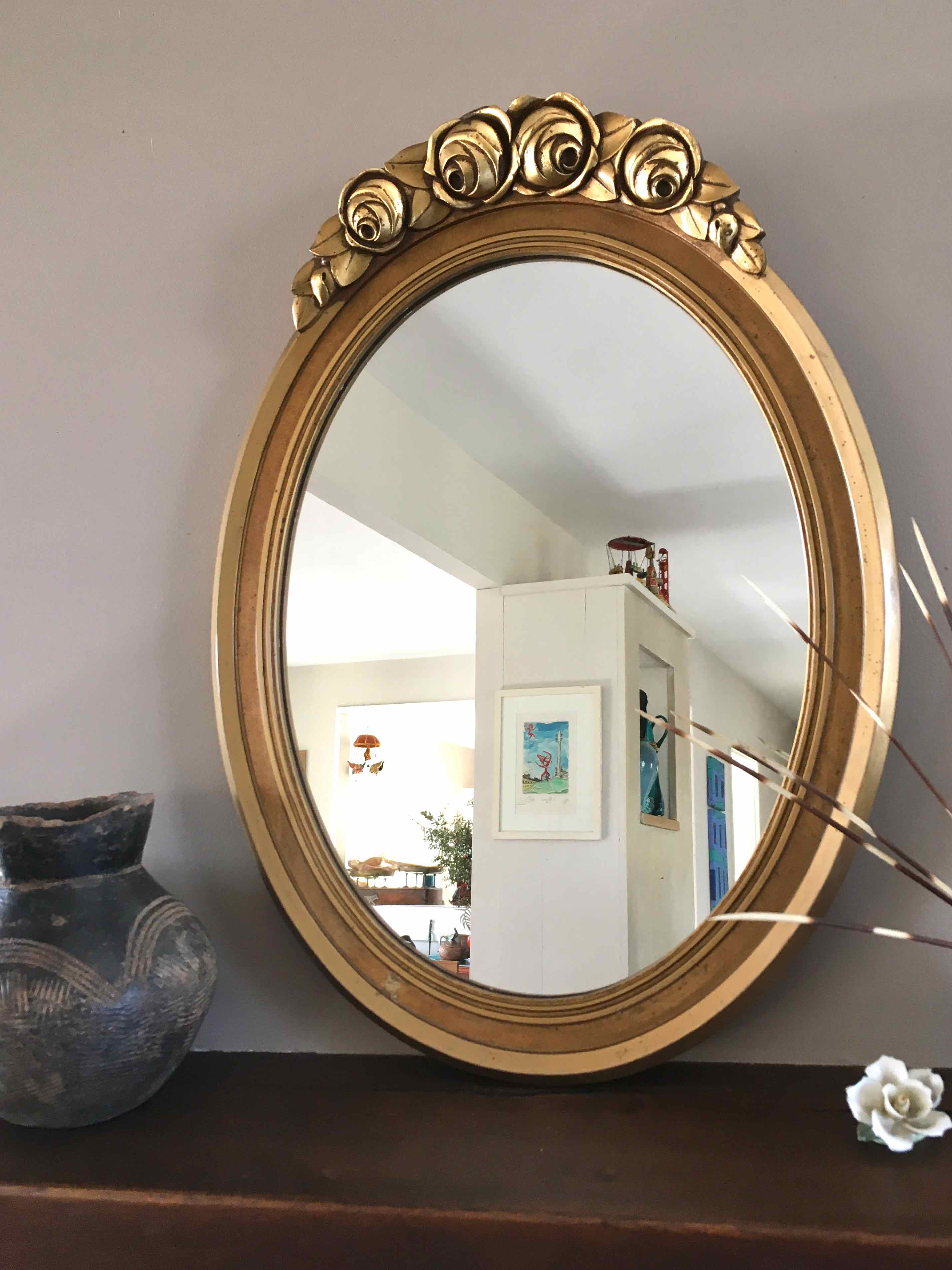 Oval mirror carved gilded wood
