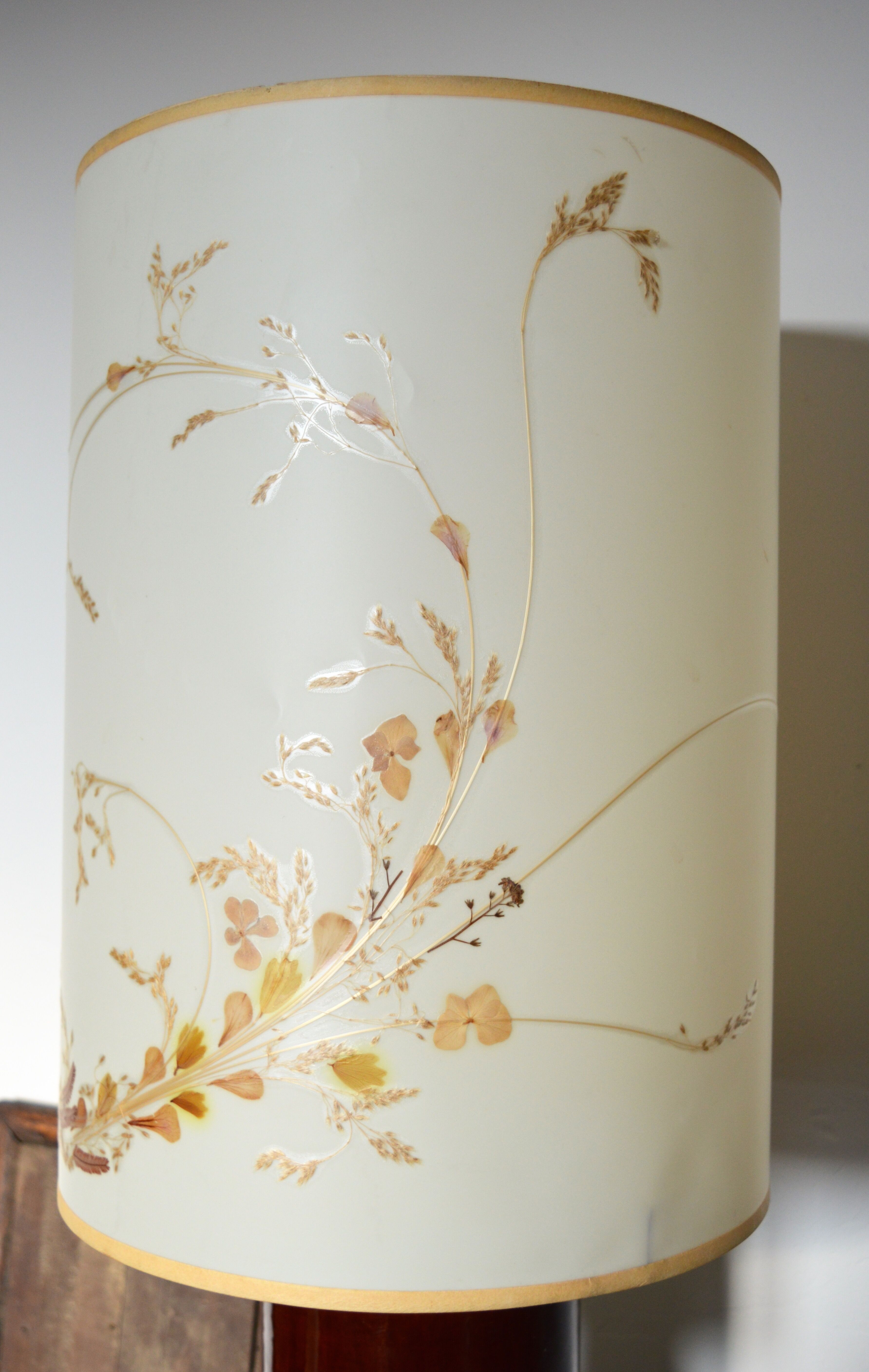 Ceramic lamp and dried flowers