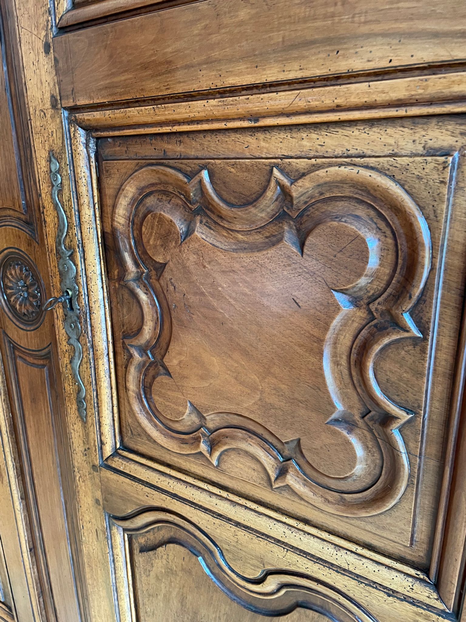 Eighteenth century castle cabinet in walnut Louis XIII style