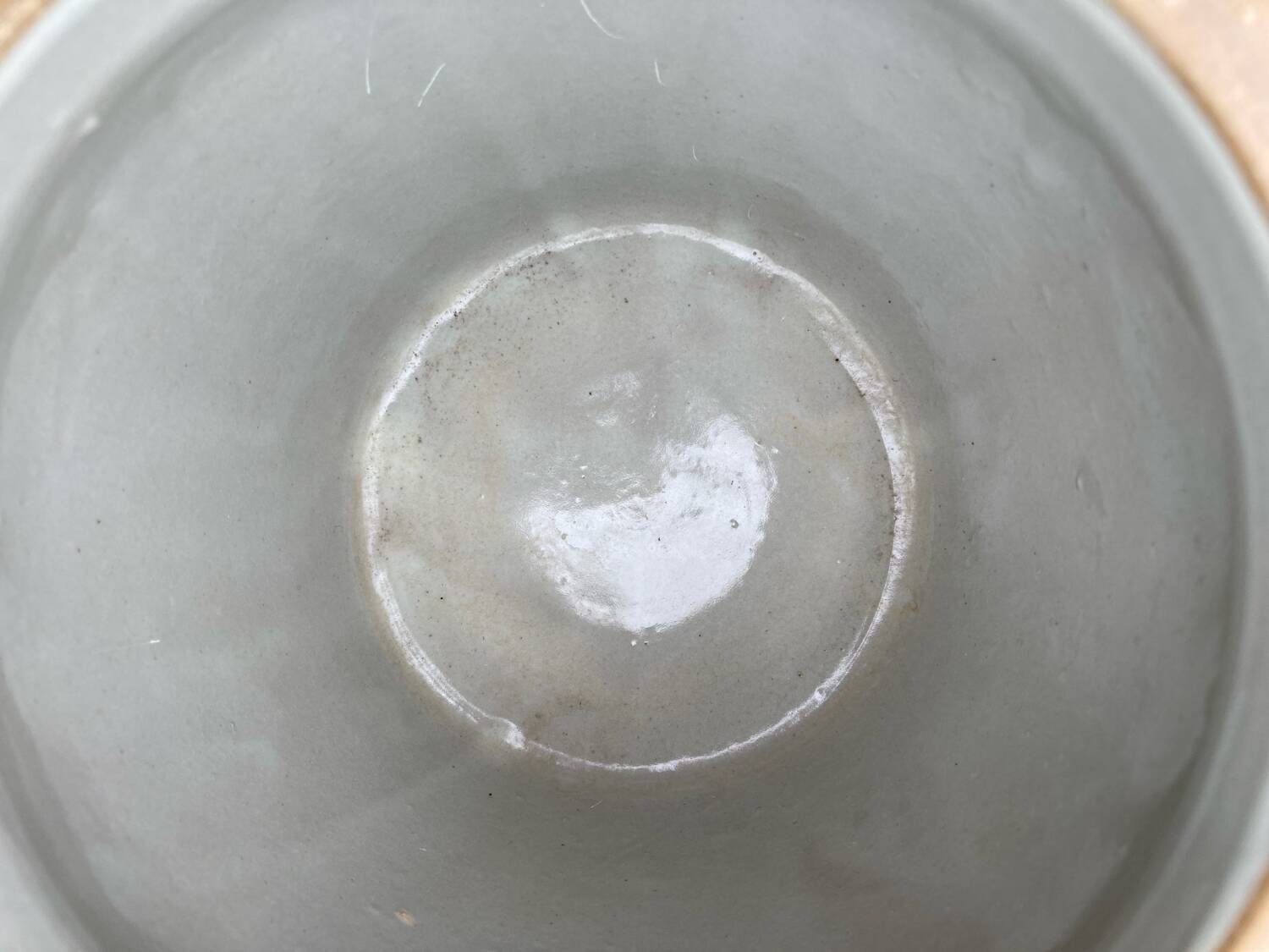Light grey ceramic jar