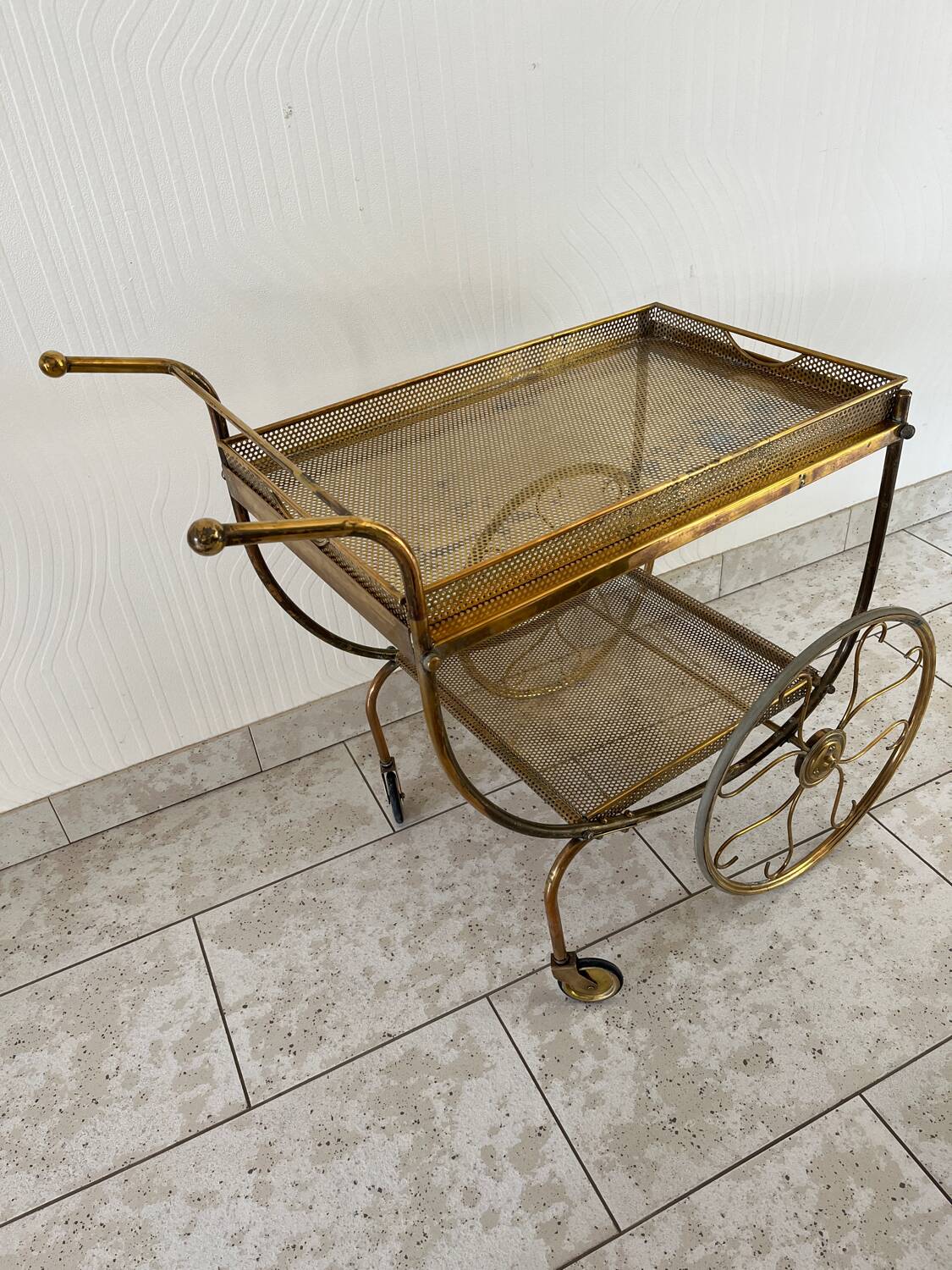 Desserte / bar roulant en laiton de Josef Franck pour Svenskt Tenn Suede annee 50/60