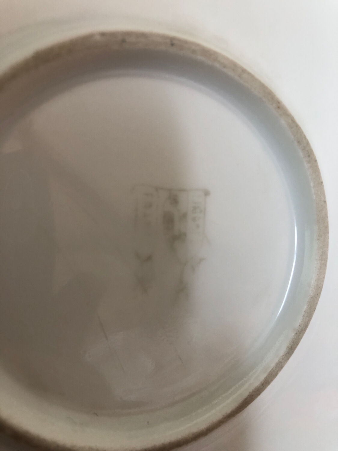 Decorative plate in Limoges porcelain