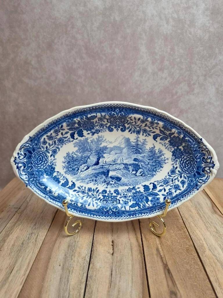Old Ravier Villeroy & Boch Burgenland – Blue landscape and flower decoration