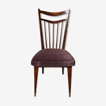 Chaise en bois et velours