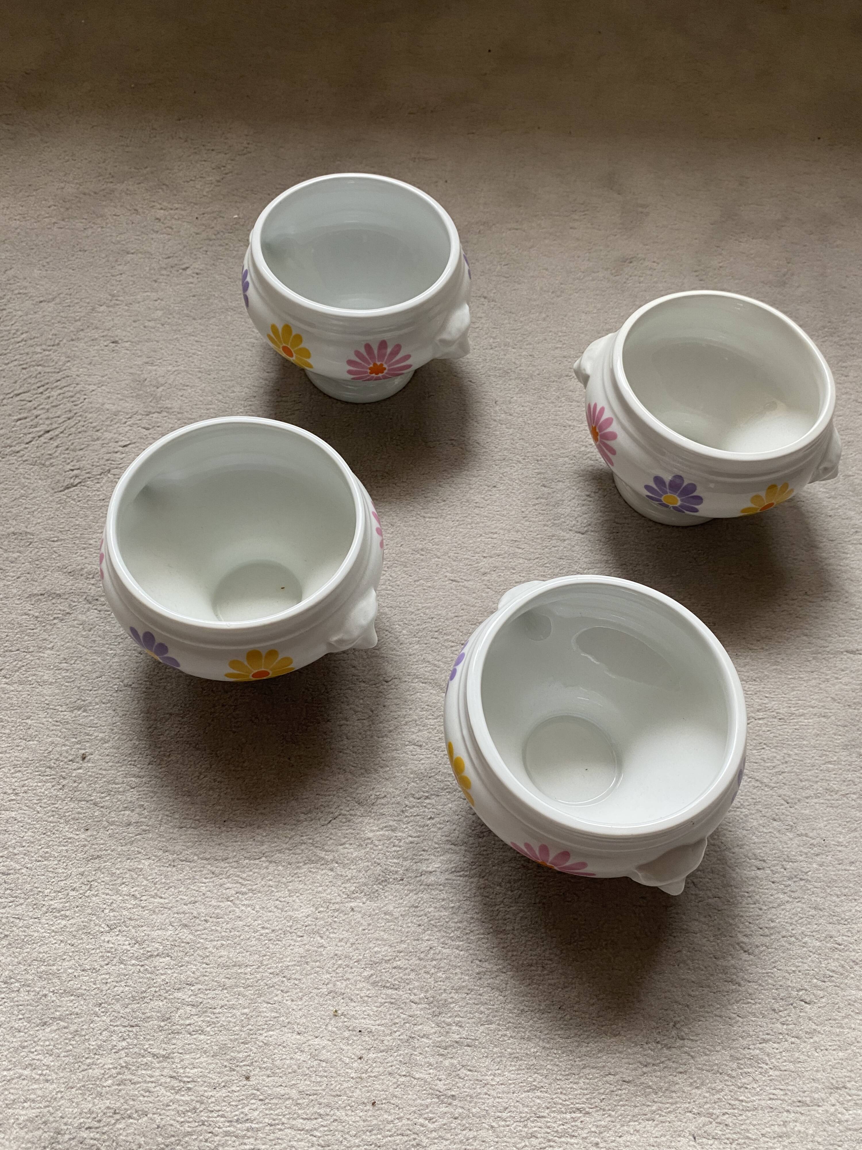 Set of 4 Tuileries porcelain ear bowls, limited edition