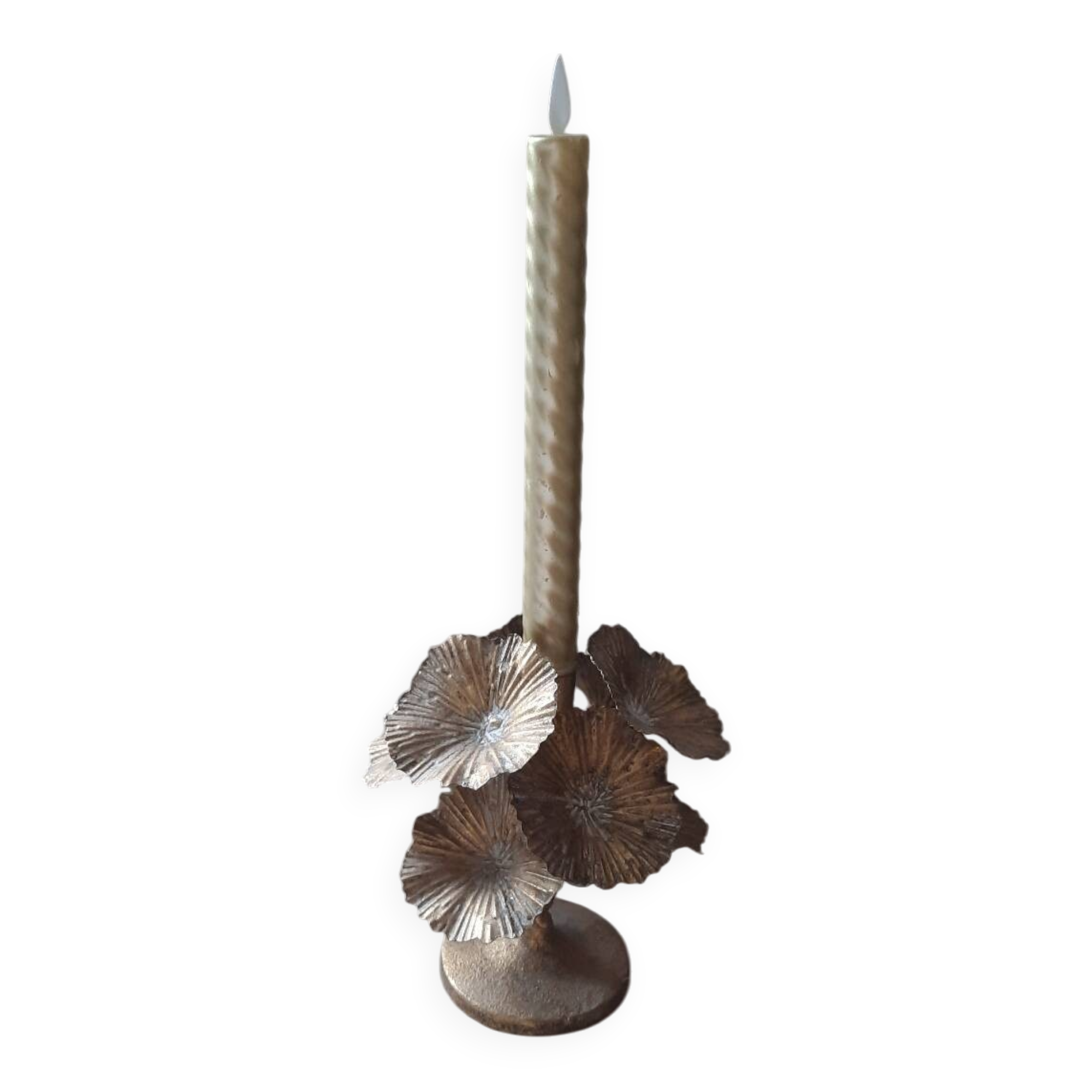 Metal floral candle holder