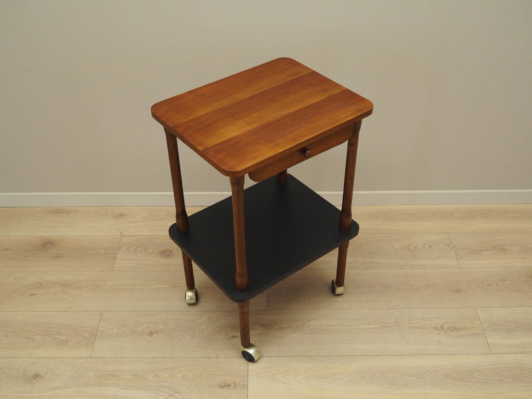Walnut table, Italian design, 1960s, manufacture: Italy